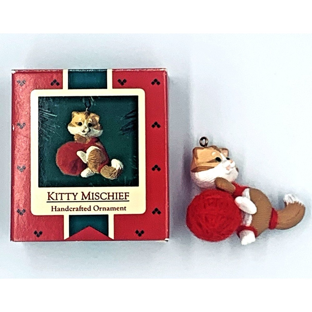 Vintage Hallmark Keepsake 1985 Kitty Mischief Christmas Ornament Kitten Cat Yarn